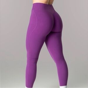 Medium everyday core alphalete Purple Leggings